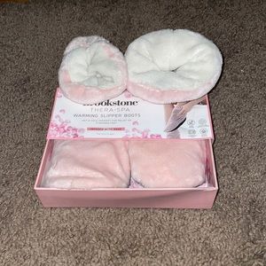 Warming slipper boots